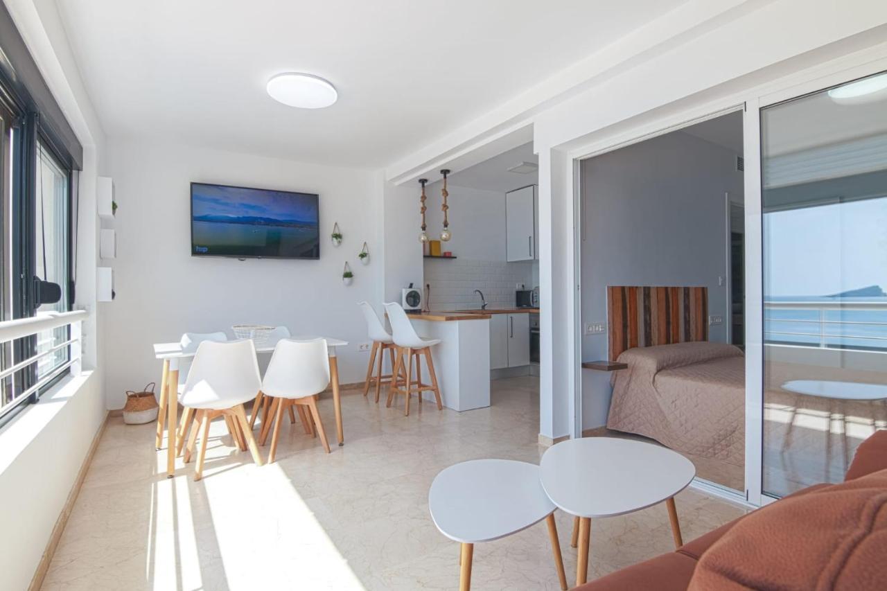 Luminoso Apartamento En Primera Linea De Playa بينايدورم المظهر الخارجي الصورة