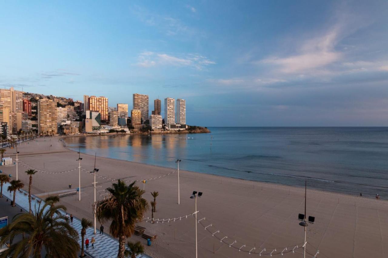 Luminoso Apartamento En Primera Linea De Playa بينايدورم المظهر الخارجي الصورة