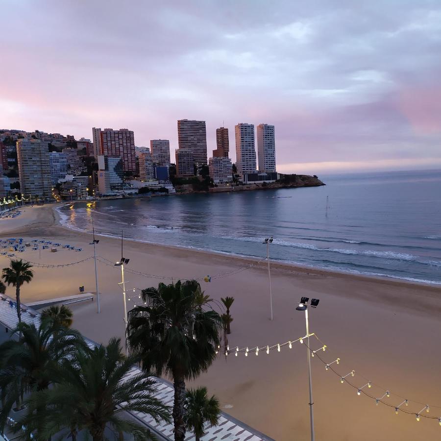 Luminoso Apartamento En Primera Linea De Playa بينايدورم المظهر الخارجي الصورة