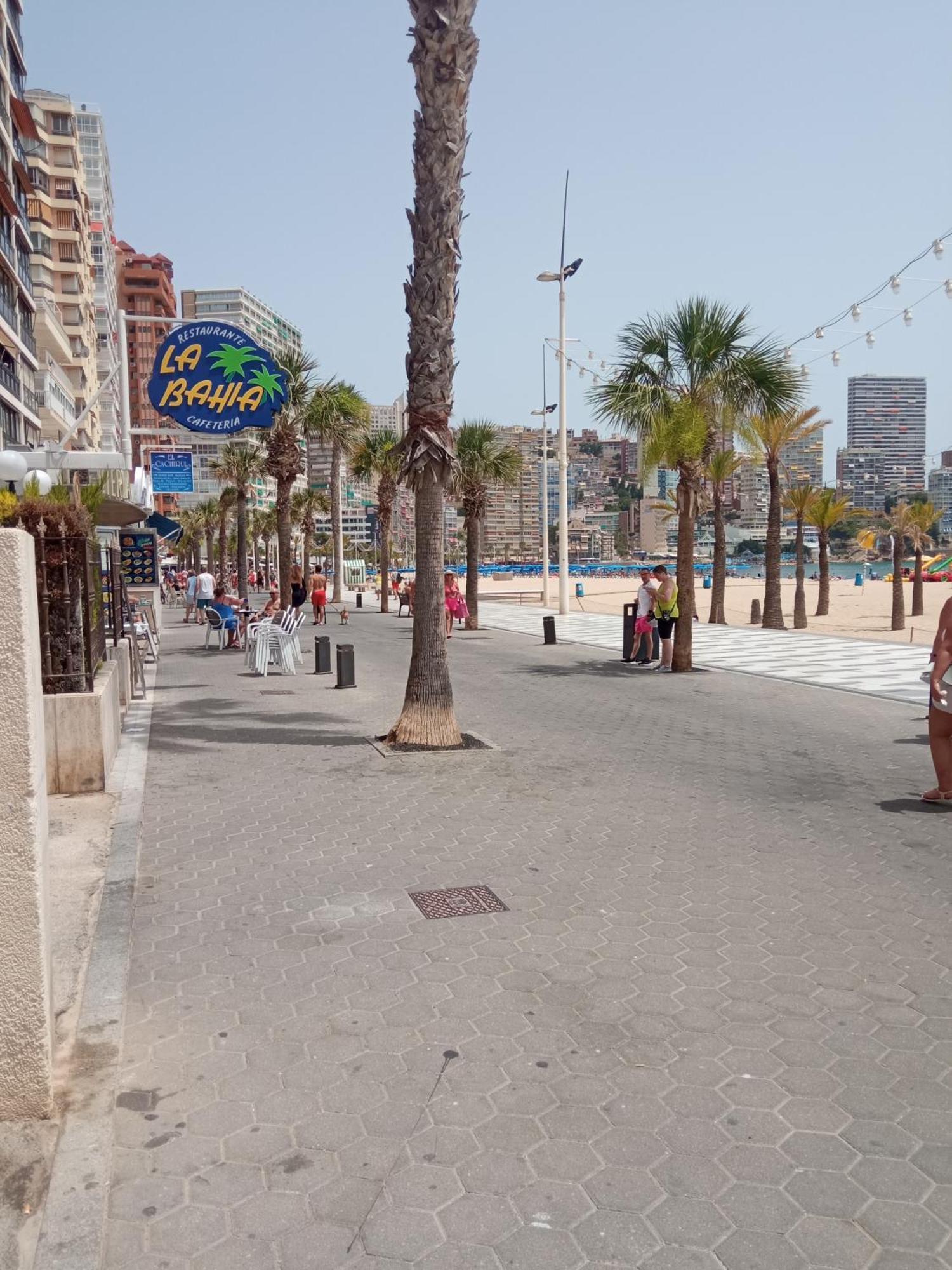 Luminoso Apartamento En Primera Linea De Playa بينايدورم المظهر الخارجي الصورة
