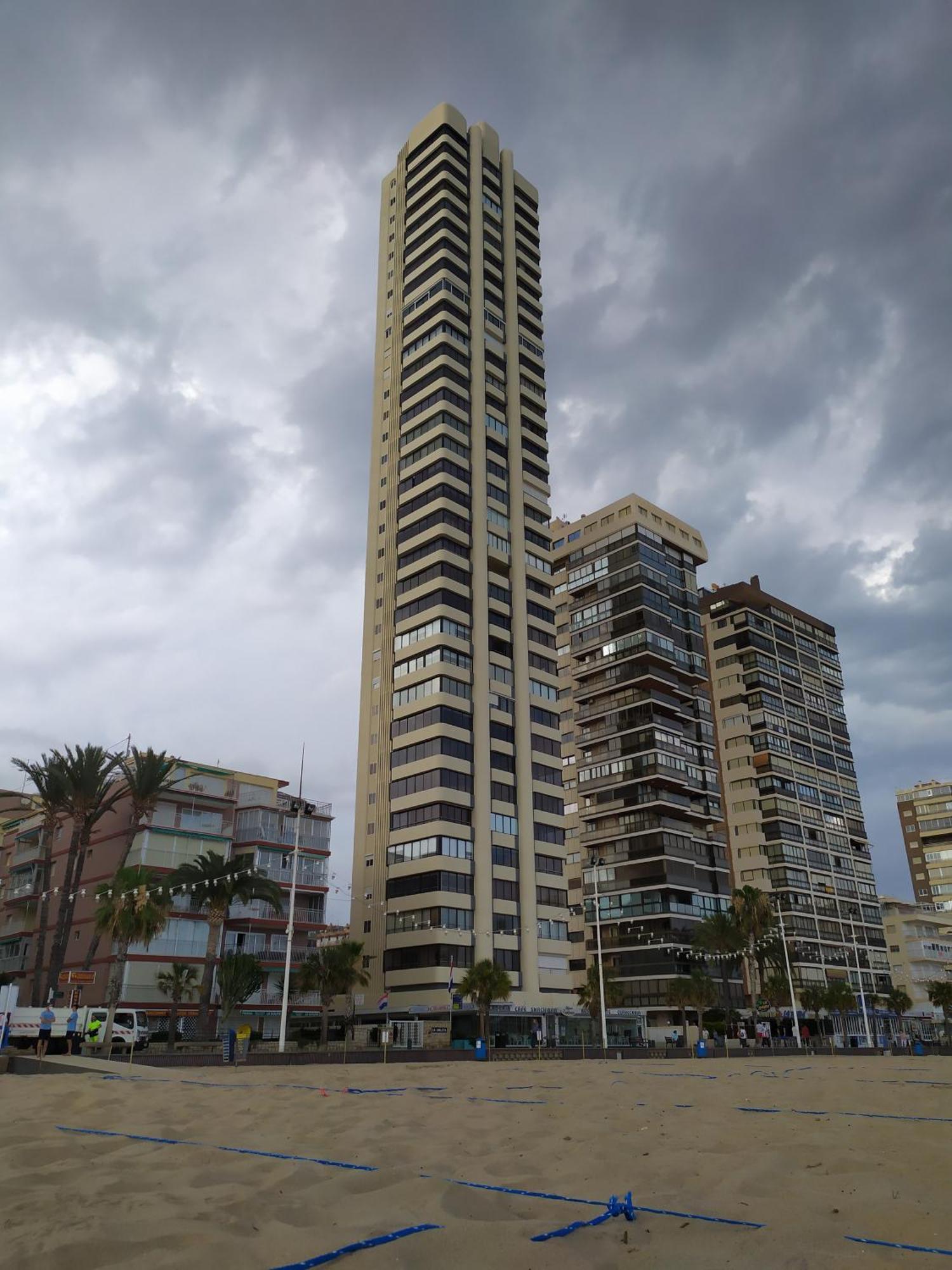 Luminoso Apartamento En Primera Linea De Playa بينايدورم المظهر الخارجي الصورة
